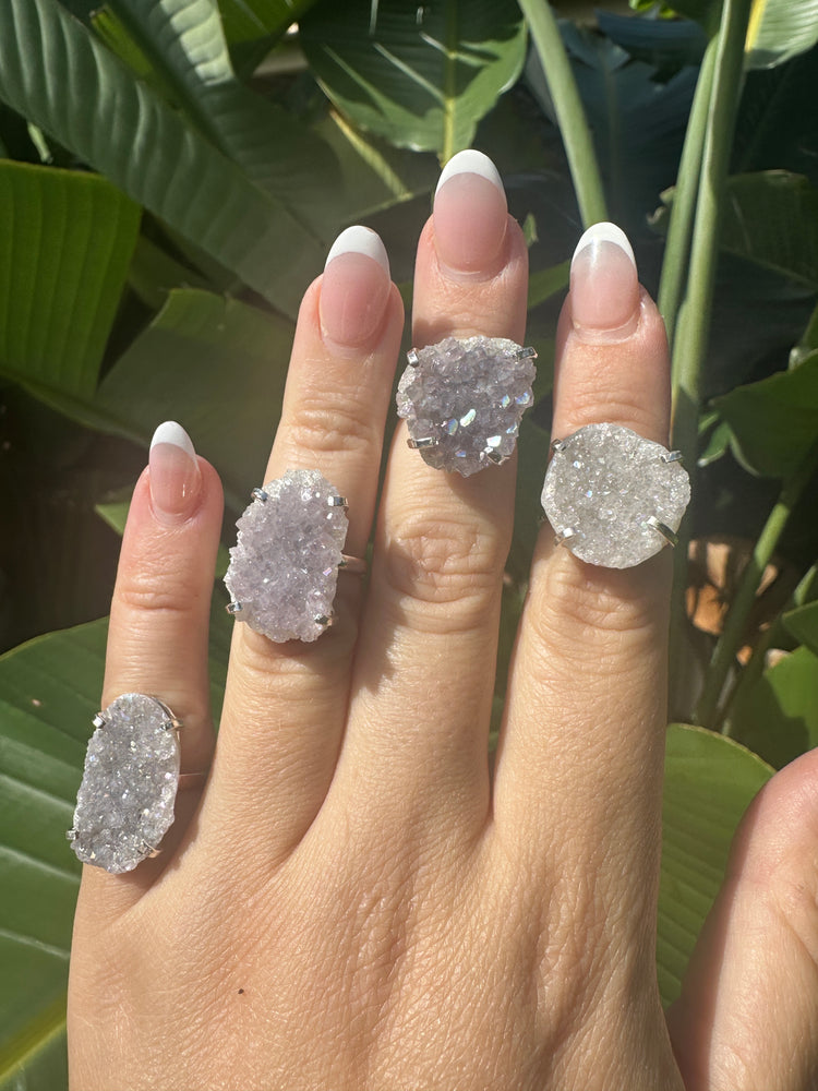 
                  
                    Aura Amethyst single band ring - Silver
                  
                