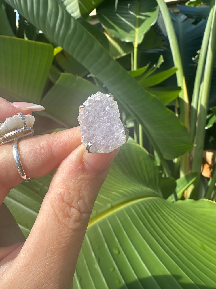 
                  
                    Aura Amethyst single band ring - Silver
                  
                