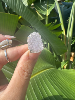 
                  
                    Aura Amethyst single band ring - Silver
                  
                