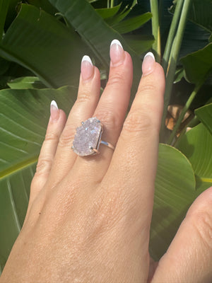 
                  
                    Aura Amethyst single band ring - Silver
                  
                