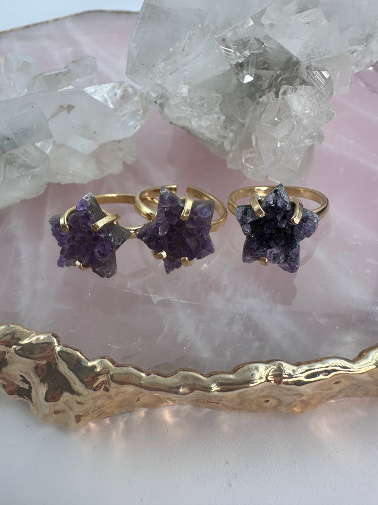 
                  
                    Amethyst Gold Simple band ring - Star shape
                  
                