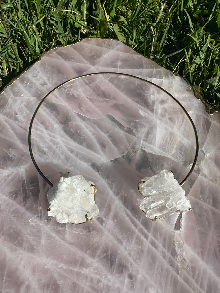 
                  
                    Clear Quartz cluster Choker - Gold
                  
                