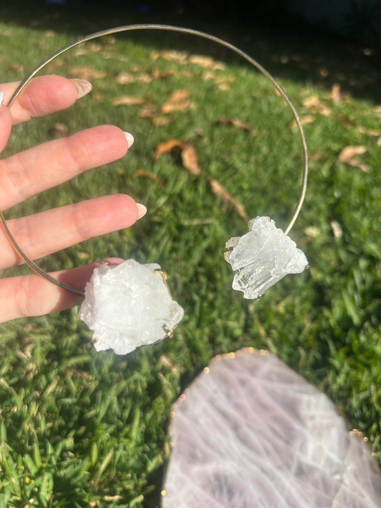 
                  
                    Clear Quartz cluster Choker - Gold
                  
                