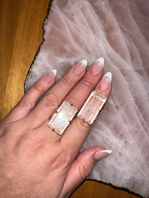 
                  
                    Clear Quartz Rectangle Faceted Arc Rings - Gold
                  
                
