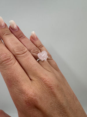 
                  
                    Rose Quartz Heart set Silver
                  
                