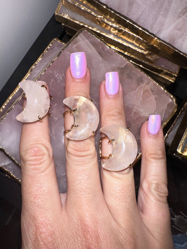 
                  
                    Quartz Moon ring gold wire
                  
                