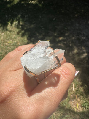 
                  
                    Clear Quartz cluster Arc Ring - Gold
                  
                