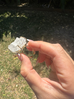 
                  
                    Clear Quartz cluster Arc Ring - Gold
                  
                