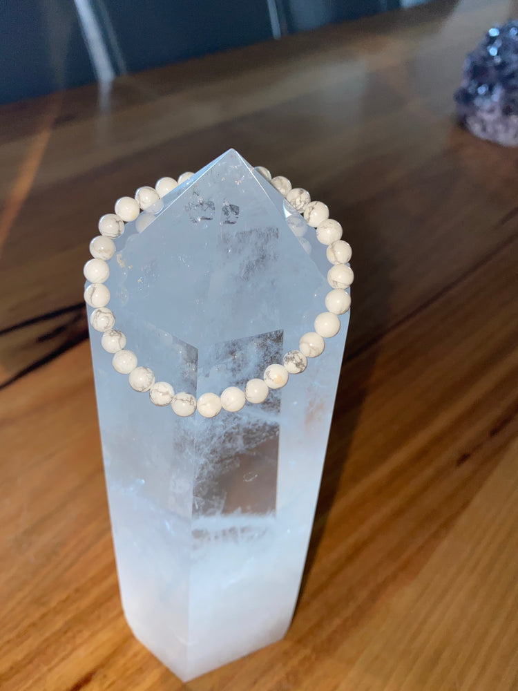 Howlite crystal bracelet